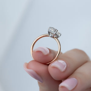 The Low Profile Kamellie Set With A 2 Carat Oval Lab Diamond