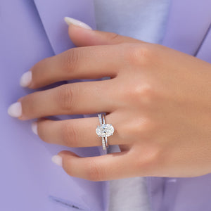 The Low Profile Kamellie Set With A 2 Carat Oval Lab Diamond