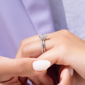 The Low Profile Kamellie Set With A 2 Carat Oval Lab Diamond