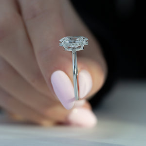 The Low Profile Kamellie Set With A 2 Carat Oval Lab Diamond