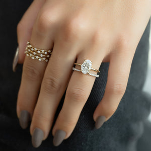The Low Profile Kamellie Set With A 2 Carat Oval Lab Diamond