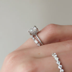 The Low Profile Kamellie Set With A 2 Carat Princess Lab Diamond