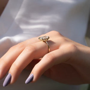 The Low Profile Kamellie Set With A 2 Carat Radiant Lab Diamond