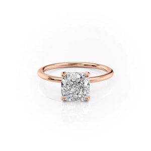 The Petal Kamellie Set With A 2.5 Carat Cushion Lab Diamond