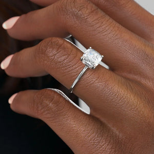 The Petal Kamellie Set With A 2 Carat Cushion Lab Diamond