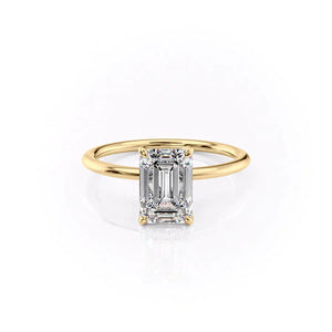 The Petal Kamellie Set With A 2.5 Carat Emerald Lab Diamond