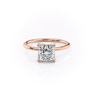 The Petal Kamellie Set With A 3.5 Carat Princess Moissanite