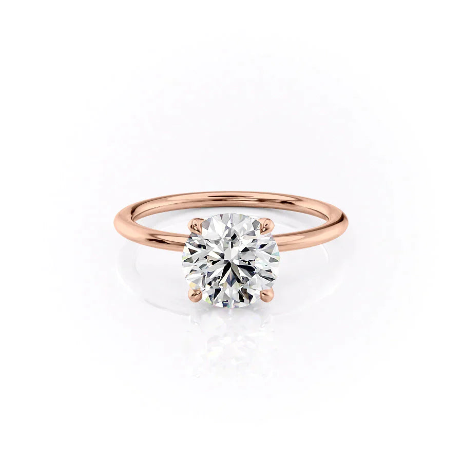 The Petal Kamellie Set With A 4.5 Carat Round Moissanite