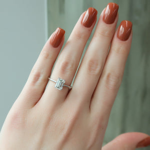 The Lexie Set With A 3 Carat Emerald Lab Diamond