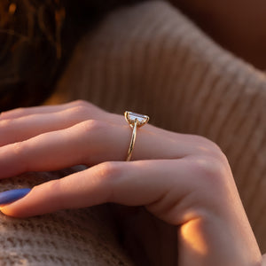 The Lexie Set With A 3 Carat Emerald Lab Diamond