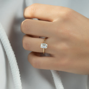 The Lexie Set With A 3 Carat Emerald Lab Diamond