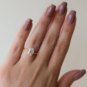 The Lexie Set With A 3 Carat Emerald Lab Diamond
