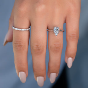 The Lexie Set With A 2 Carat Pear Lab Diamond