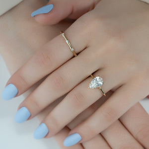 The Lexie Set With A 2 Carat Pear Lab Diamond