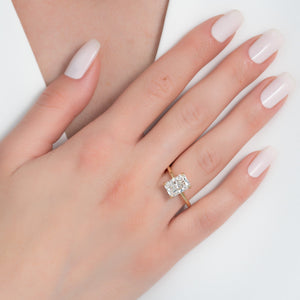 The Ashley Set With A 2 Carat Radiant Lab Diamond