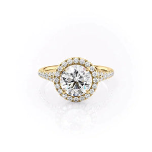 The Miley Set With A 2.5 Carat Round Moissanite