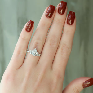 The Melissa Set With A 2 Carat Pear Lab Diamond