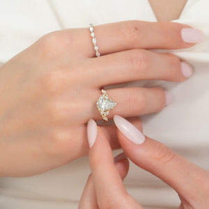 The Melissa Set With A 2 Carat Pear Lab Diamond