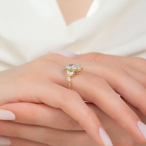 The Melissa Set With A 2 Carat Pear Lab Diamond