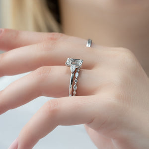 The Lauren Set With A 2 Carat Emerald Lab Diamond