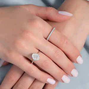 The Victoria Set With A 2 Carat Oval Lab Diamond