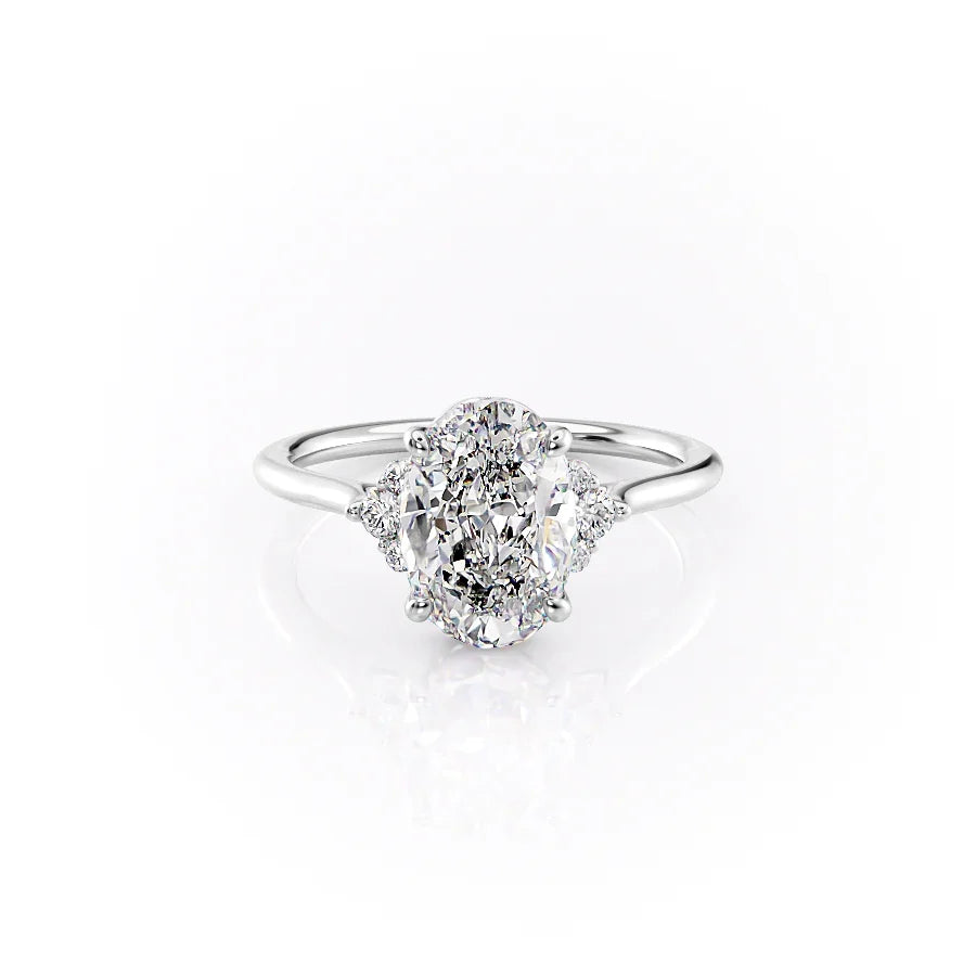 The Victoria Set With A Oval Moissanite