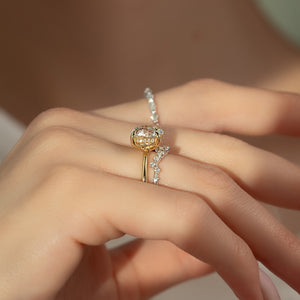 The Sarah Set With A 2 Carat Round Lab Diamond