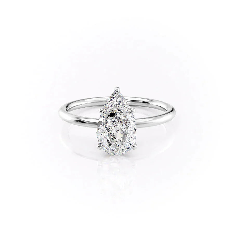 The Luna Set With A Pear Moissanite