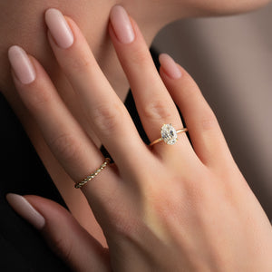 The Sandra Set With A 2 Carat Oval Lab Diamond