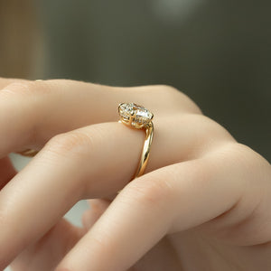 The Berta Set With A 1 Carat Round Lab Diamond
