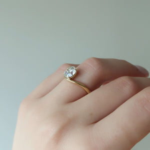 The Berta Set With A 1 Carat Round Lab Diamond