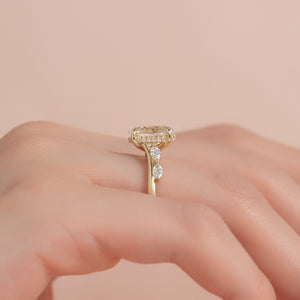 The Nova Set With A 1 Carat Oval Lab Diamond