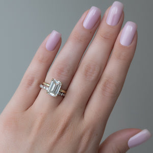 The Lisa Set With A 3 Carat Emerald Lab Diamond