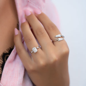 The Twig Set With A 2 Carat Emerald Lab Diamond
