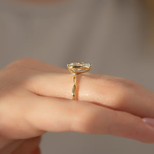 The Twig Set With A 2 Carat Pear Lab Diamond