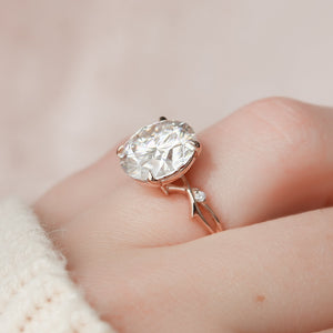 The Twig Set With A 2 Carat Round Lab Diamond