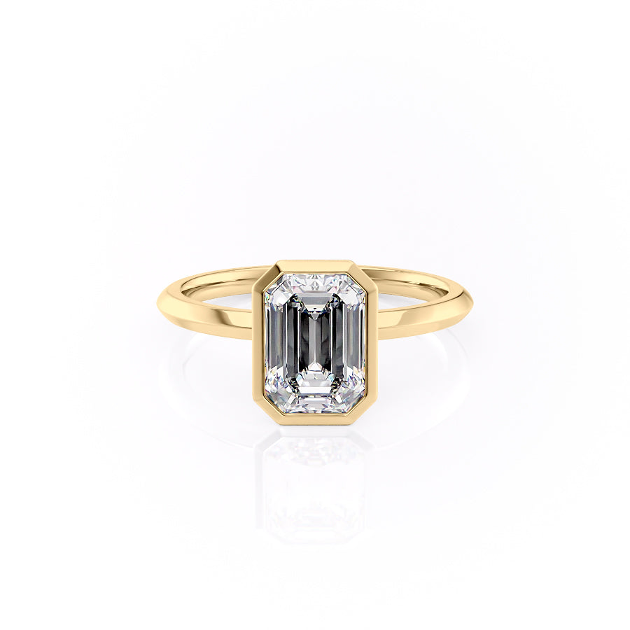 The Razor Bezel Kamellie Set With A 1.5 Carat Emerald Moissanite