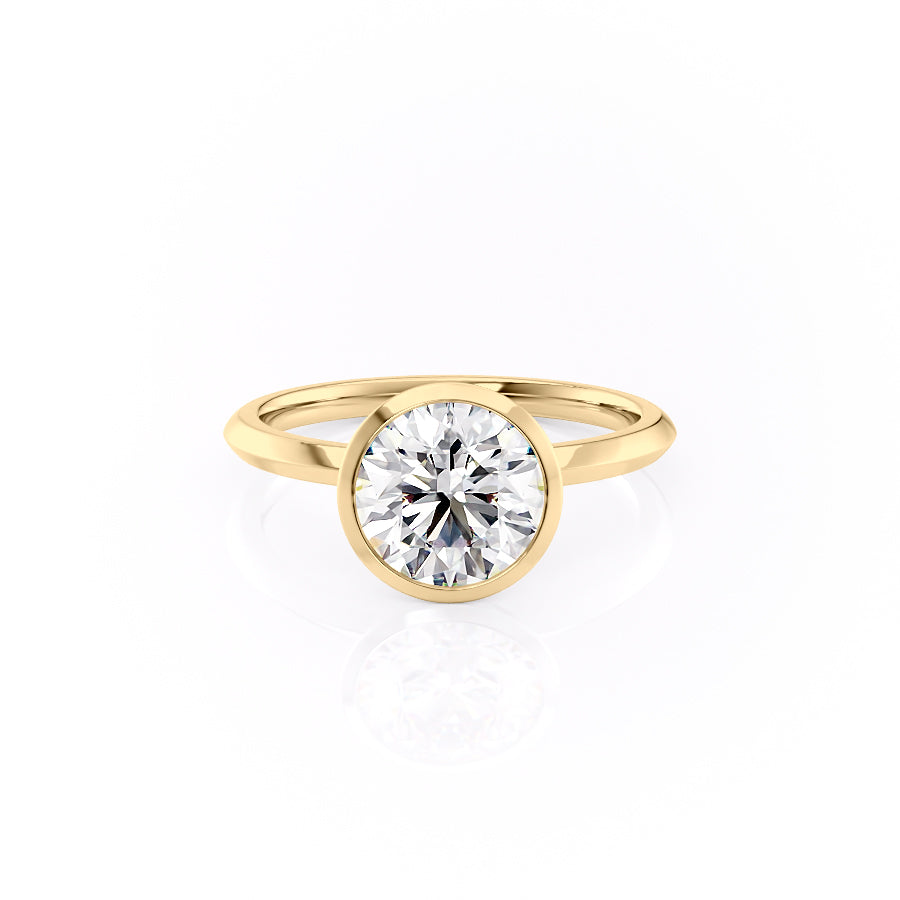 The Razor Bezel Kamellie Set With A 1 Carat Round Moissanite