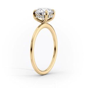 The Kamellie Set With A 3.5 Carat Emerald Moissanite