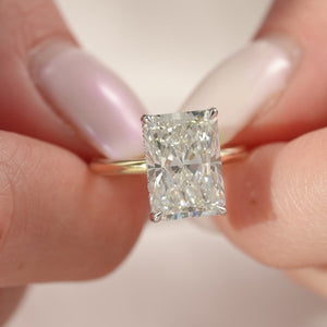The Kamellie - Engagement Ring Made in Yellow Gold