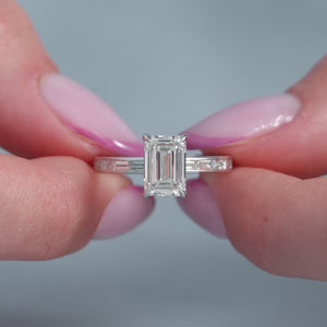 The Jennifer - Engagement Ring Made in White Gold