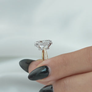 The Low Profile Kamellie - Engagement Ring Made in Yellow Gold