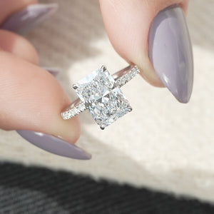 The Pave Alex - Engagement Ring Made in White Gold