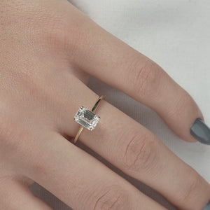 The Lexie - Engagement Ring Made in Yellow Gold