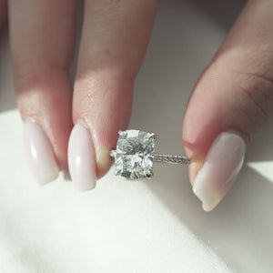 The Pave Crown Kamellie - Engagement Ring Made in White Gold