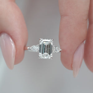 The Lauren - Engagement Ring Made in White Gold