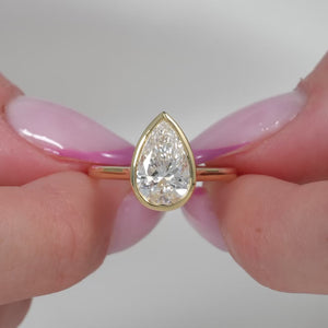 The Charlotte - Engagement Ring Made in Yellow Gold