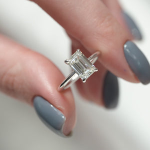 The Ashley - Engagement Ring Made in White Gold