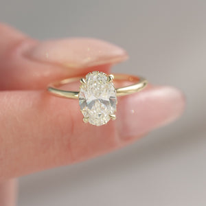 The Sandra - Engagement Ring Made in Yellow Gold