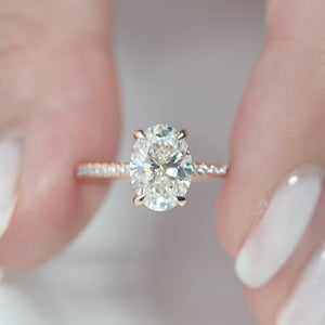 The Pave Crown Kamellie - Engagement Ring Made in Rose Gold